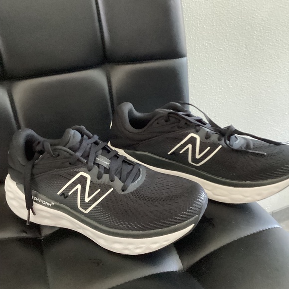NWT New Balance Fresh Foam x840v1 8.5 regular Ladies Running shoes - Picture 1 of 5